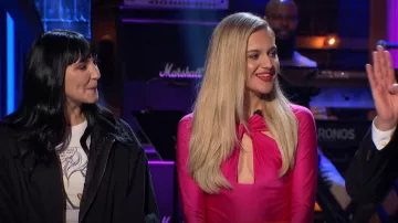 Coperni Twisted Cut Out Bodysuit usado por Kelsea Ballerini como se ve en That's My Jam (S02E01)