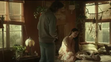 Lee Men's Cotton Blend and Polyester Regular Fit Straight Leg Jeans worn by Billy Dunne (Sam Claflin) as seen in Daisy Jones & the Six (S01E03)