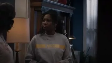 Alexander McQueen Sudadera usada por Bianca Wilson (Imani Love) vista en East New York (S01E16)
