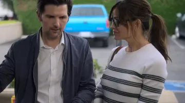 Veronica Beard Jeans Zareen Pullover worn by Evie Adler (Jennifer Garner) as seen in Party Down (S03E03)