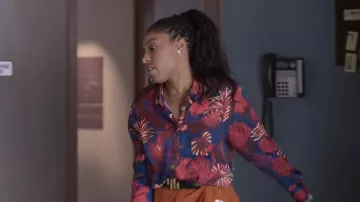 Maje Signature Croc Effect Leahter Belt worn by Gaby (Jessica Williams) as seen in Shrinking (S01E09)