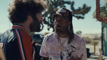Von Dutch Animal Print Trucker hat porté par GaTa comme on le voit dans les tenues de la série télévisée DAVE (saison 3 épisode 1)