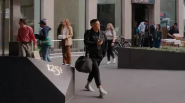 Giuseppe Zanotti Blabber Dégradé Baskets portées par Che Diaz (Sara Ramirez) comme on le voit dans And Just Like That... (S01E08)