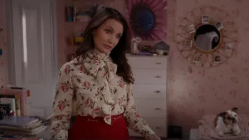 Gucci Rose Print Tie Neck Blouse worn by Charlotte York (Kristin Davis) as seen in And Just Like That… (S01E06)