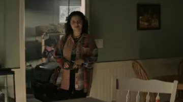 BDG Robbie Spliced Flannel Button Down Shirt worn by Sarah Cushing (Inde Navarrette) as seen in Superman & Lois (S03E02)