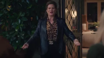 Rag and Bone Icons Charles Leather Blaz­er worn by Katherine Hastings (Ana Gasteyer) as seen in American Auto (S02E09)
