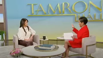 Ferragamo Contemporary Blazer Vestido usado por Tamron Hall como se ve en Tamron Hall Show el 22 de marzo de 2023