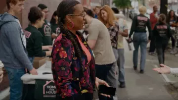 Chiara Boni La Petite Robe Leman Velvet Bomber Jacket worn by Dr. Nya Wallace (Karen Pittman) as seen in And Just Like That… (S01E09)