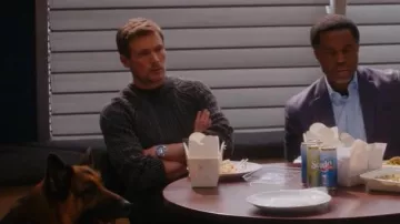 Rag and Bone Dexter Aran Knit Cotton Crew porté par Charlie Hudson (John Reardon) vu dans Hudson & Rex (S05E15)