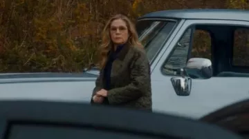 Barbour Brooke Quilt­ed Jack­et in Fern worn by Michelle (Bree Wasylenko) as seen in Hudson & Rex (S05E15)