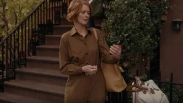 Max Mara Dakar Belted Wool Jumpsuit usado por Miranda Hobbes (Cynthia Nixon) como se ve en And Just Like That... (S01E10)