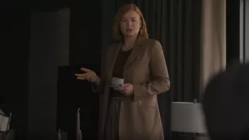 Max Mara Riviera Blazer usado por Shiv Roy (Sarah Snook) como se ve en Succession (S04E01)