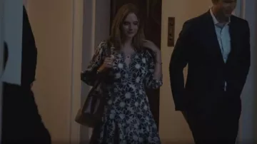 Sandro Audrey Robe portée par Bridget vue dans Succession (S04E01)