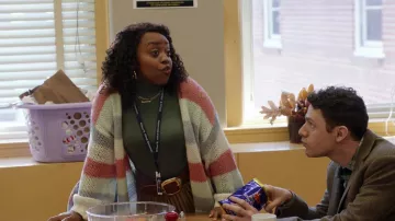 Topshop Knit striped cardigan worn by Janine Teagues (Quinta Brunson) as seen in Abbott Elementary Tv series outfits (Season 1 Episode 1)