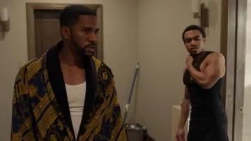 Versace Baroque Bathrobe worn by Dennis 'D-Love' Coles (Siddiq Saunderson) as seen in Wu-Tang: An American Saga TV series (S03E02)