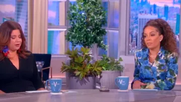 Bowy Floral-Print Blazer Jacket with Detailed Buttons worn by Sunny Hostin as seen in The View on  March 24, 2023