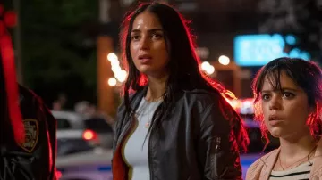 The Saint Christopher pendant necklace worn by Sam Carpenter (Melissa Barrera) in the movie Scream VI