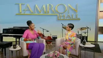 Pantalon Aqua Tweed porté par Samara Joy vu au Tamron Hall Show le 27 mars 2023