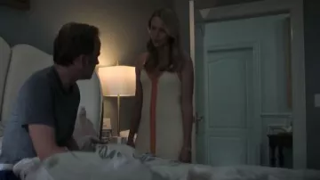 Sandro Piana Robe Midi Tricotée portée par Tory (Amy Acker) comme on le voit dans The Watchful Eye (S01E09)