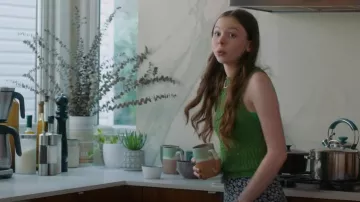 Eyiiye Sum­mer Hol­lowed Tops worn by Alice Carlson (Sadie Munroe) as seen in Workin' Moms (S07E13)