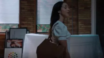 Polène Cyme Tote worn by Kate Foster (Catherine Reitman) as seen in Workin' Moms (S07E13)