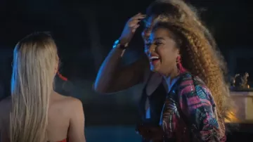 Pretty Little Thing Mul­ti Palm Print Satin Plunge Dress worn by Tiffany Pennywell as seen in Love Is Blind (S04E05)