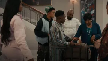 Chaqueta de algodón a rayas Bode Kolkata usada por Carlton Banks (Olly Sholotan) vista en Bel-Air (S02E06)
