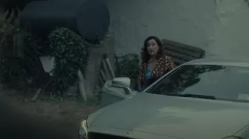 Blazer imprimé Zara porté par Bridget 'Birdy' Goggins (Maria Doyle Kennedy) vu dans Kin (S02E01)