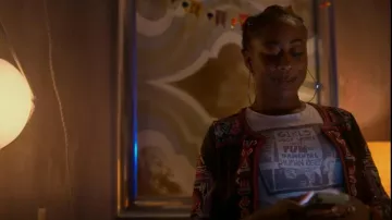 Anthropologie Abstrait Veste Brodée portée par Malika Williams (Zuri Adele) vue dans Good Trouble (S05E03)