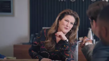 LILYSILK Louisville Print Silk Shirt worn by Katherine Hastings (Ana Gasteyer) as seen in American Auto (S02E10)