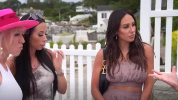 Bolso de silla Christian Dior usado por Melissa Gorga como se ve en The Real Housewives of New Jersey (S13E08)