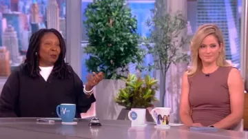 Dolce and Gabbana Ruched Mid-length vestido usado por Sara Haines como se ve en The View el 30 de marzo de 2023