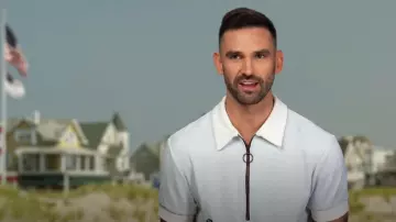 Tombolo ‘Ménage-à-Gnaw’ Cabana worn by Carl Radke as seen in Summer House (S07E05)