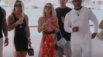 Chanel Melrose Degrade Crackled Flap Bag usado por Jamie como se ve en Below Deck (S10E17)