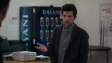 Chemise Oxford Gray portée par Henry Pollard (Adam Scott) dans l’émission Party Down (S03E06)