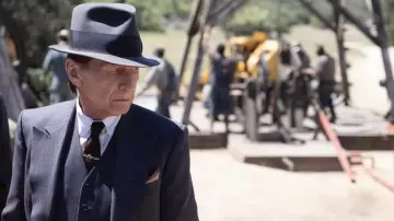 Fedora hat worn by Lydell McCutcheon (Paul Raci) as seen in Perry Mason (S02E05)