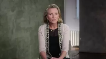 Tory Burch Open Wool Caridgan worn by Isobel Coleman as seen in Pretty Baby: Brooke Shields (S01E01)