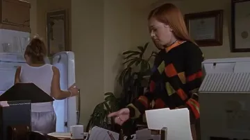 Vintage Su­per Rare Vin­tage 90s Sweater worn by Willow Rosenberg (Alyson Hannigan) as seen in Buffy the Vampire Slayer (S02E18)