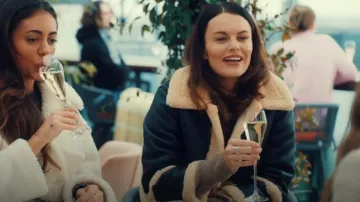 Topshop Borg Shacket réversible en noir et crème porté par Emily dans Made in Chelsea (S25E03)