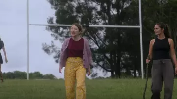 Cotton:On Mul­ti Yarn Ca­ble Knit Car­di worn by Zoe (Emily Browning) as seen in Class of '07 (S01E03)