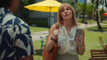 Nydj Floral print sleeveless top worn by Dr. Clara Hannon (Kathleen Rose Perkins) as seen in Doogie Kamealoha, M.D. (S02E06)