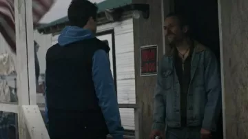 Levi's Cord Col­lared Den­im Jack­et worn by Morgan Edge (Adam Rayner) as seen in Superman & Lois (S03E04)