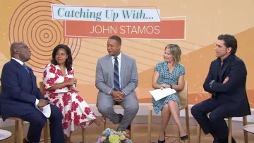 Diane von Furstenberg Robe enveloppante imprimée portée par Dylan Dreyer comme vu dans Aujourd’hui le 4 avril 2023