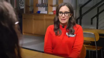 Sandro Jenny Pull en laine brodée porté par Savannah Sellers comme on le voit dans Aujourd’hui le 4 avril 2023