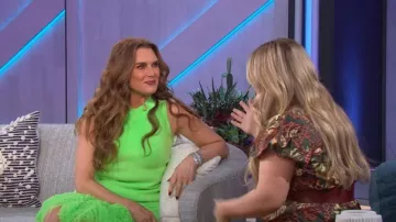 Dodiee Lay­ered Fringe Mi­di Dress worn by Brooke Shields as seen in The Kelly Clarkson Show on April 5, 2023