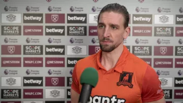 AFC Richmond Nike Bantr Jersey in orange worn by Zava (Maximilian Osinski) as seen in Ted Lasso (S03E04)