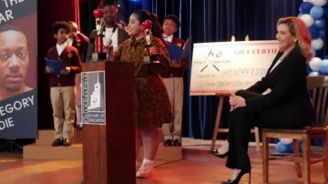 Nike Court Legacy Lift worn by Ashley (Keyla Monterroso Mejia) as seen in Abbott Elementary (S02E20)