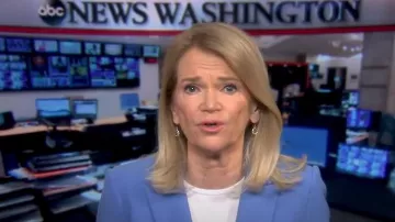 Veronica Beard Miller Dickey Chaqueta usada por Martha Raddatz como se ve en Good Morning America el 5 de abril de 2023