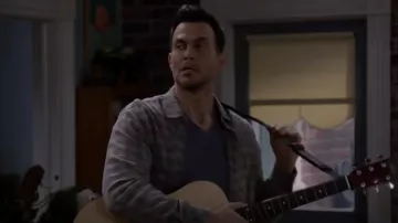 Rails Lennox Shirt in Charcoal Mire worn by Max (Cheyenne Jackson) as seen in Call Me Kat (S03E20)