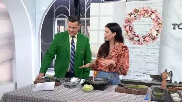 Chemisier en soie Aria Ulla Johnson porté par Katie Lee Biegel comme vu dans Today on April 6, 2023